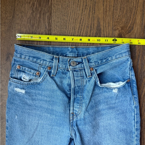 Levi's 501 26x26 Light Blue Distressed Cropped Straight Leg Jeans, 100% Cotton - Picture 3 of 9